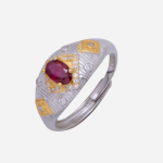 Anillo de plata y vermail con piedra rubí