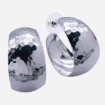 Arracada grande de rodio gruesa martelinada