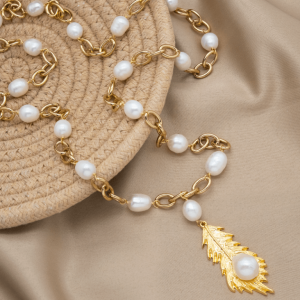 Collar largo de perla cultivada dije de hoja