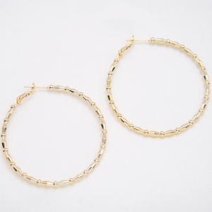 Arracadas de baño de oro 18k con diseño intercalado