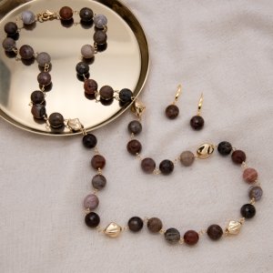 Collar largo con aretes de piedra ágata