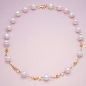 Collar corto de perla cultivadas con bits y óvalos de vermail