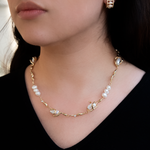 Collar corto de perlas