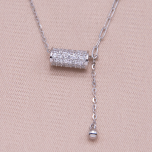 Juego de cadena y dije en plata de barrilito con pavé de circones