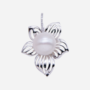 dije de plata con perla botón 5 pétalos