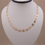 Collar corto diseño marinero en oro laminado