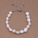 Pulsera de perlas irregulares ajustable