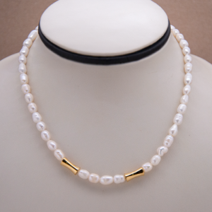 Collar corto de perla de arroz