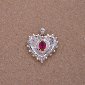 Dije de corazón con Rubi