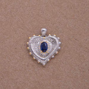 Dije de corazón con Zafiro