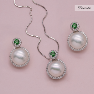 Juego aretes, cadena y dije perla y piedra Tsavorite