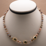 Collar de piedra ágata con nuggets