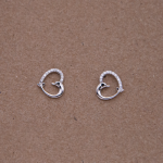 Aretes de plata silueta corazón