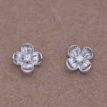 Aretes de plata diseño flor con circones
