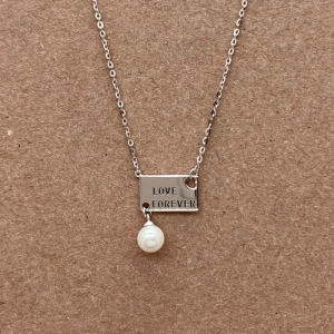 Juego cadena y dije de plaquita con perla colgante