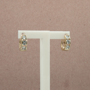 Arracada chica con 3 cristales