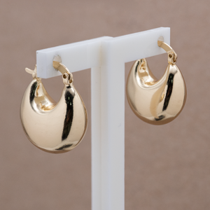 Arracada mediana lisa