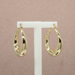 Arracada diseño ancho inferior