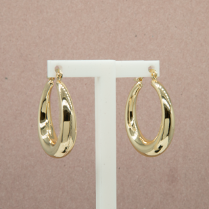 Arracada diseño ancho inferior