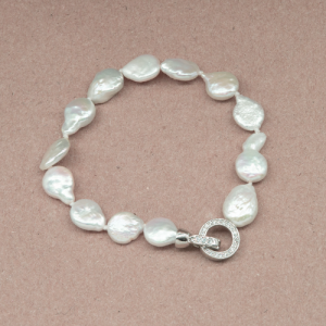 Pulsera de perla con broche con circones