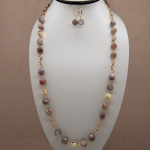 Juego de aretes y collar largo de piedra moonstone