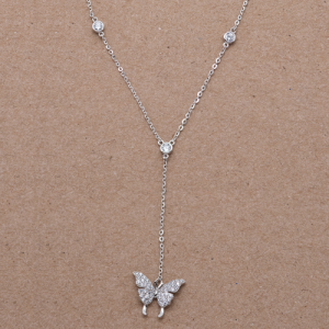 Juego cadena y dije de mariposa y circones biselados