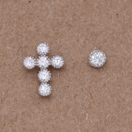 Aretes de plata diseño cruz y circón