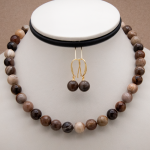 Collar corto de piedra Wood Agate