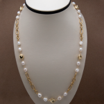 Collar largo de perla irregular