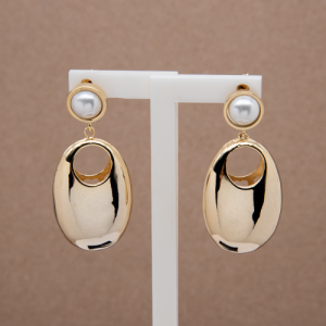 Aretes largos diseño oval