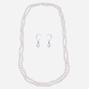 Juego de collar largo y aretes en perla oval