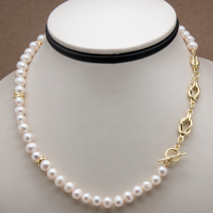 Collar corto con perla semiredonda