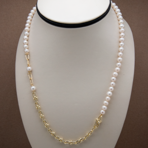 Collar mediano de perla semiredonda