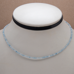 Collar corto de aquamarina mini