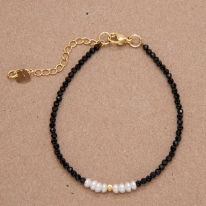 Pulsera de black spinel con perla
