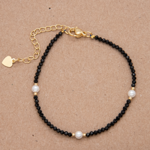 Pulsera de black spinel con madre perla