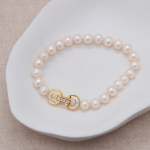 Pulsera de perla natural con broche doble