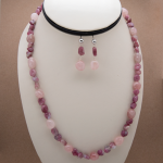 Collar mediano con turmalina y cuarzo rosa