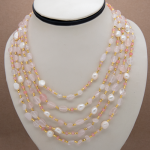 Collar corto de 5 hilos con perla y cuarzo rosa