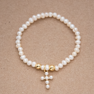 Pulsera de perla natural para jovenes con cruz