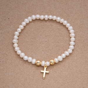Pulsera de perla natural para jovenes con cruz