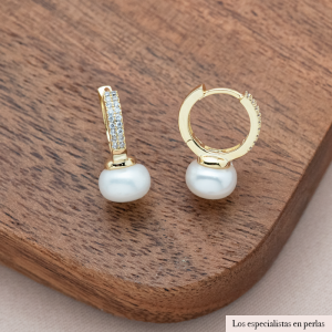 Huggies con perla cultivada y circones