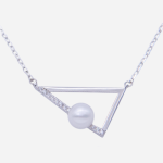 Juego de dije con cadena de plata con perla botón- diseño triangulo con circones