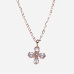 cadena de plata en baño de oro rosado con dije de flor y cristales