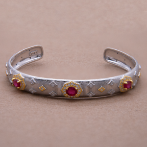 Pulsera bangle con Rubi collezione chiara