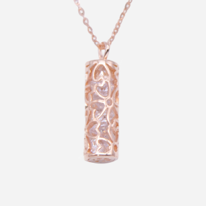 Juego de cadena de plata con baño de oro rosado diseño de cilindro con flores biseladas y cristales