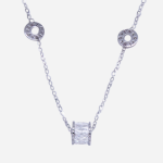 cadena de plata con dije circular con baguettes de cristales y 2 aros