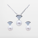 Juego de dije con cadena con perla diseño abanico