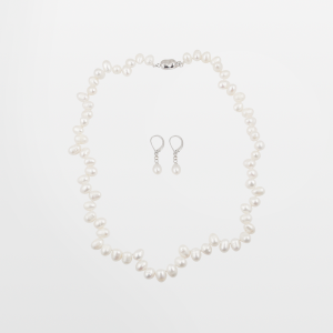 Juego de collar y aretes con perlas asimétricas